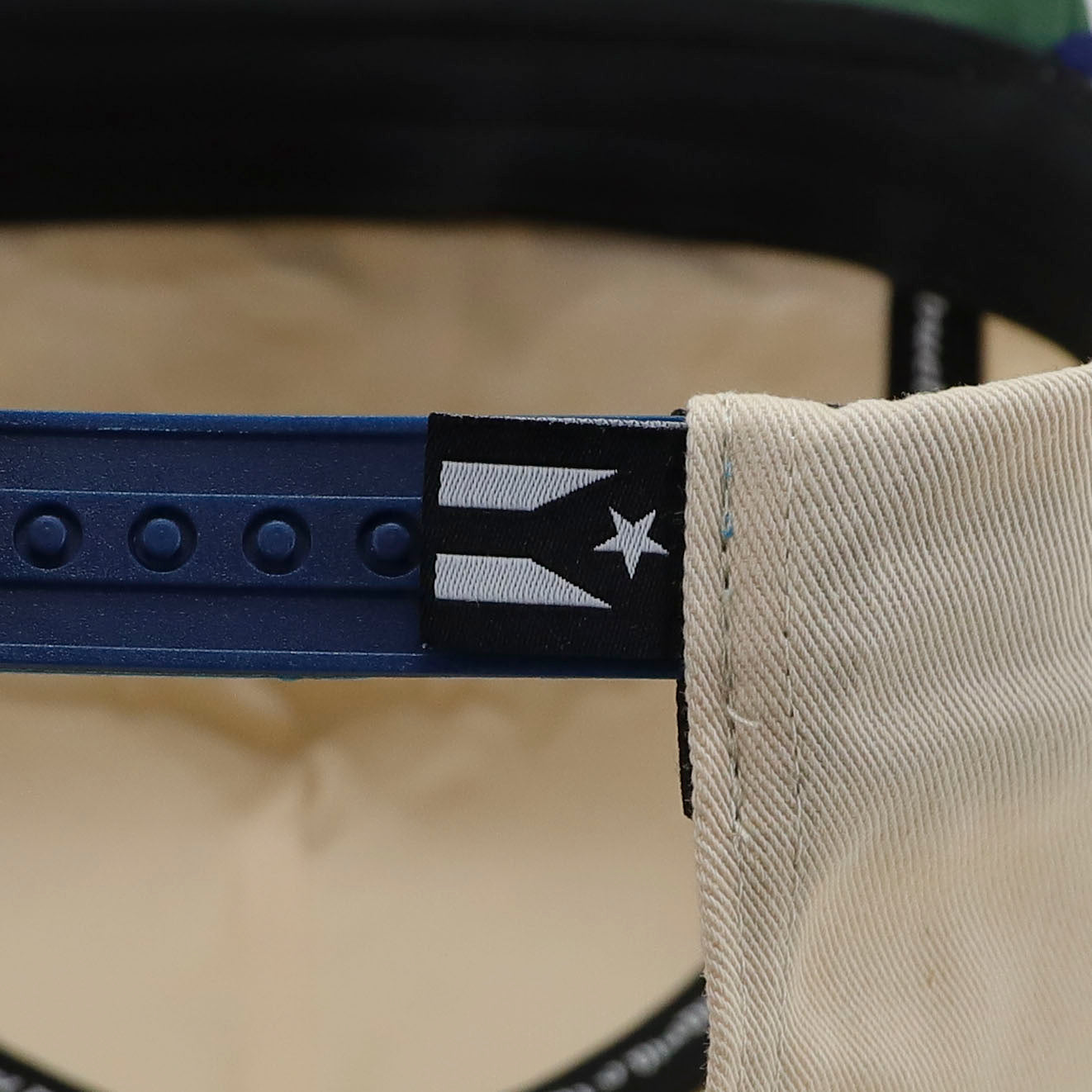 Vintage Finca Snapback